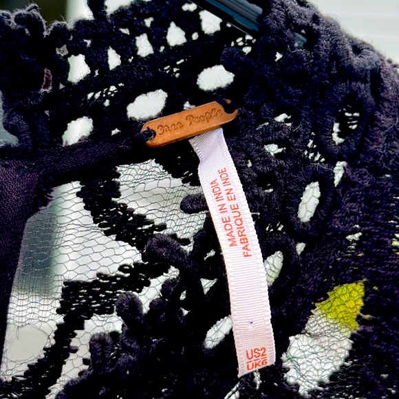 💥😍FREE PEOPLE NORTH STAR BLACK DRESS~ SEQUENCE,LACE, BELL SLEEVES = SEXY & HOT - Picture 9 of 9